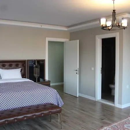 Luxury 5 Bedroom Apartment With Breathtaking Sea View Apartment